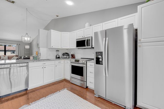 13155 Chadwick Court, Wellington, FL 33414