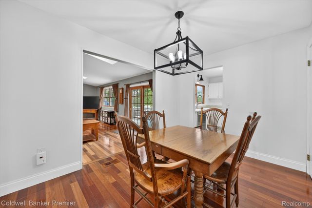 425 Arbor Pine Drive, Ortonville Village, MI 48462