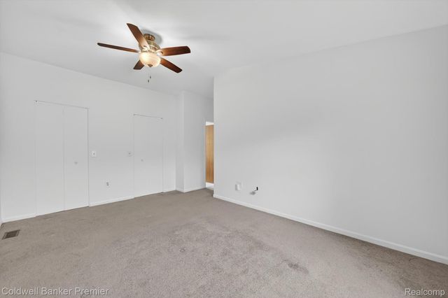 425 Arbor Pine Drive, Ortonville Village, MI 48462
