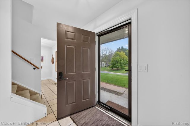 425 Arbor Pine Drive, Ortonville Village, MI 48462