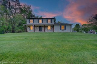 425 Arbor Pine Drive, Ortonville Village, MI 48462