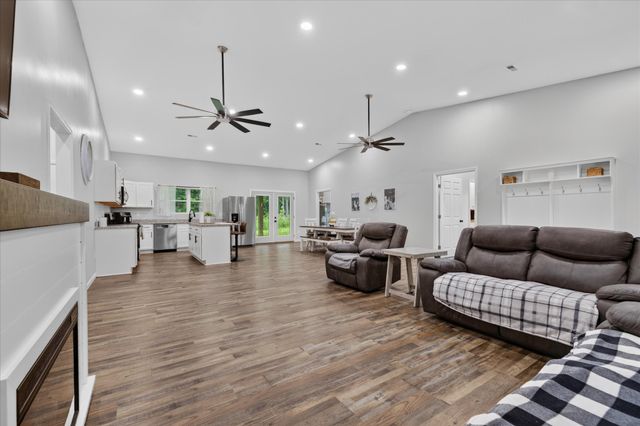 181 Hayes Ridge Rd, Indian Mound, TN 37079