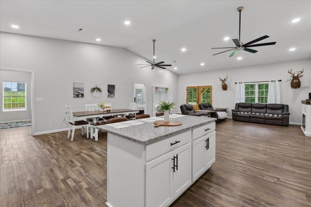 181 Hayes Ridge Rd, Indian Mound, TN 37079