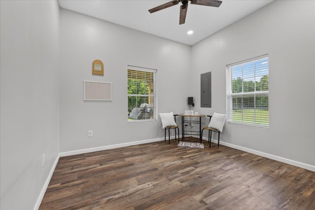 181 Hayes Ridge Rd, Indian Mound, TN 37079