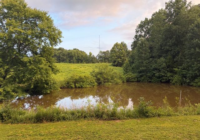 181 Hayes Ridge Rd, Indian Mound, TN 37079