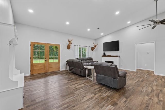 181 Hayes Ridge Rd, Indian Mound, TN 37079