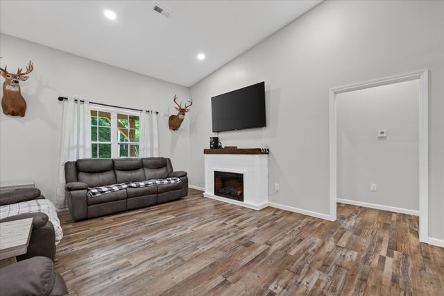 181 Hayes Ridge Rd, Indian Mound, TN 37079