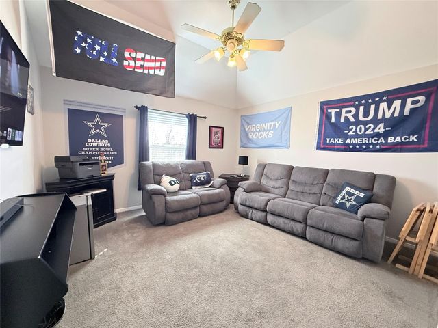 425 Blossomwood Drive, League City, TX 77573