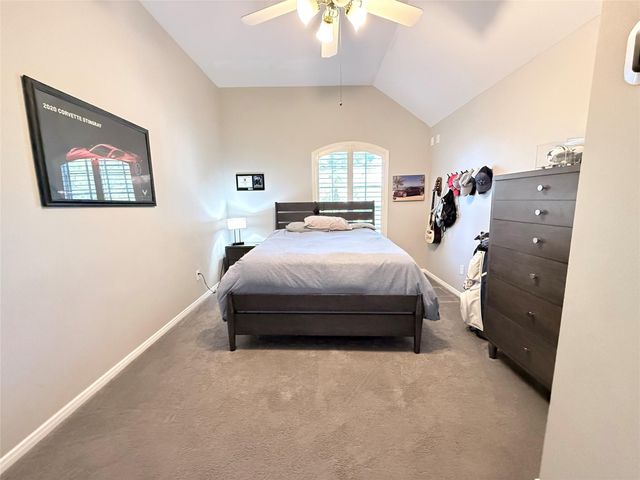 425 Blossomwood Drive, League City, TX 77573