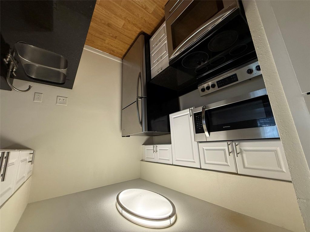 2207 Leon ST 109, Austin, TX 78705