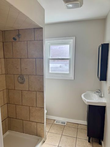 2218 S 11th Avenue, Broadview, IL 60155