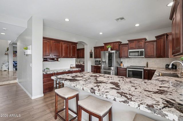 3321 E TONTO Drive, Gilbert, AZ 85298