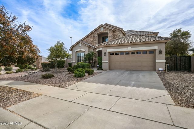 3321 E TONTO Drive, Gilbert, AZ 85298