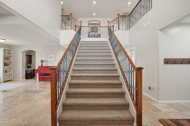 3321 E TONTO Drive, Gilbert, AZ 85298