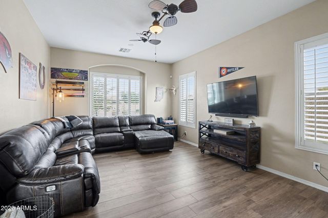 3321 E TONTO Drive, Gilbert, AZ 85298