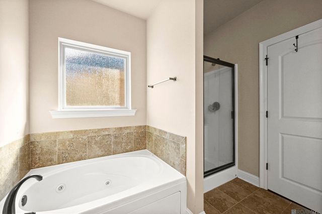 13187 Crownridge Dr, Gonzales, LA 70737