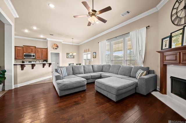 13187 Crownridge Dr, Gonzales, LA 70737