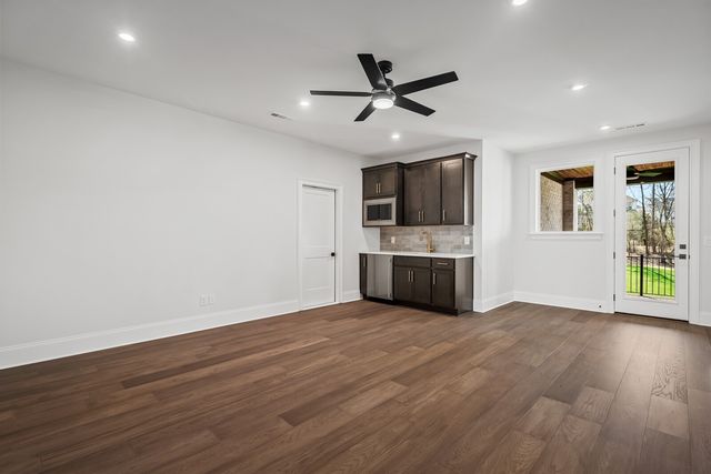 521 Jenna Lane, Arrington, TN 37014