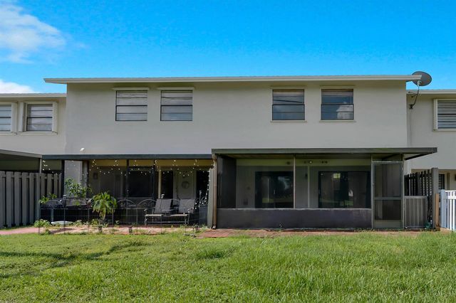 10723 NW 11TH Street 10723, Pembroke Pines, FL 33026