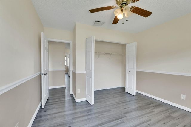 10723 NW 11TH Street 10723, Pembroke Pines, FL 33026