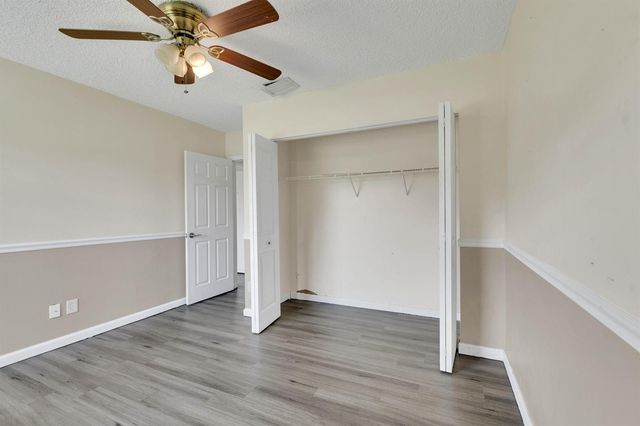 10723 NW 11TH Street 10723, Pembroke Pines, FL 33026
