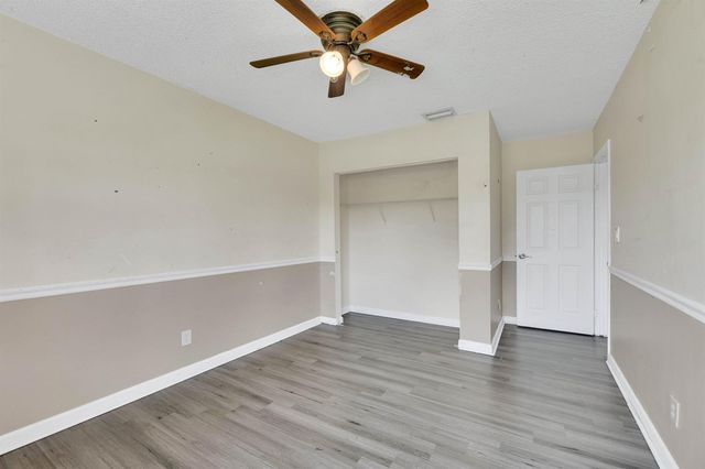 10723 NW 11TH Street 10723, Pembroke Pines, FL 33026
