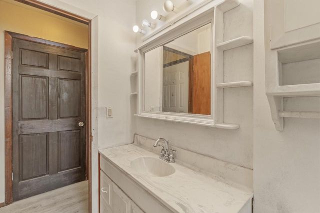 8091 N Pingree AVENUE, Milwaukee, WI 53224