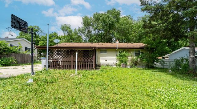 8091 N Pingree AVENUE, Milwaukee, WI 53224