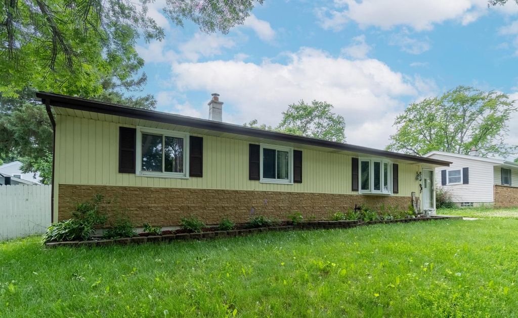 8091 N Pingree AVENUE, Milwaukee, WI 53224