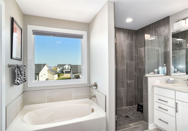5004 NW 13th Street, Ankeny, IA 50023