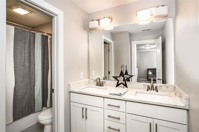 5004 NW 13th Street, Ankeny, IA 50023
