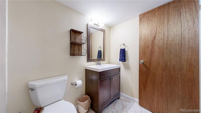 7549 S Quay Court, Littleton, CO 80128