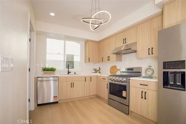 1025 La Cadena Avenue B, Arcadia, CA 91007