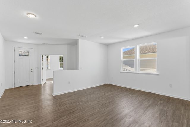 5119 OAK BEND Avenue, Jacksonville, FL 32257