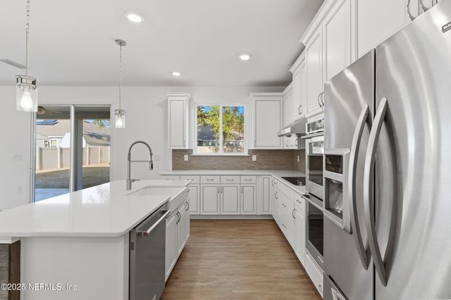 5119 OAK BEND Avenue, Jacksonville, FL 32257