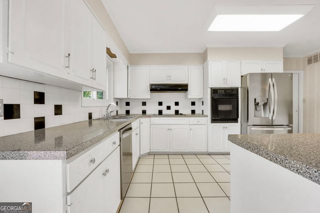 104 Woodlawn Place, Thomaston, GA 30286