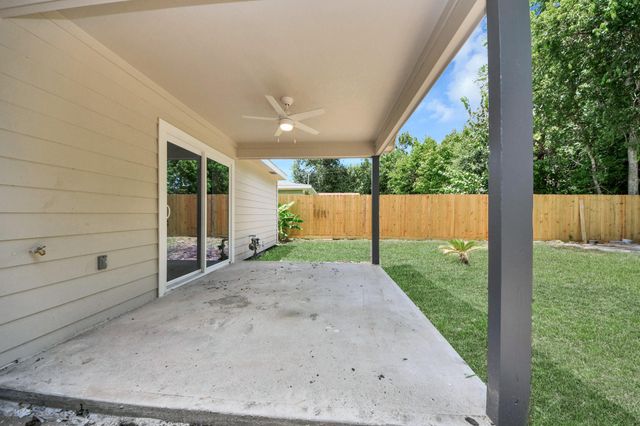 5111 Willow Glen Drive, Houston, TX 77033