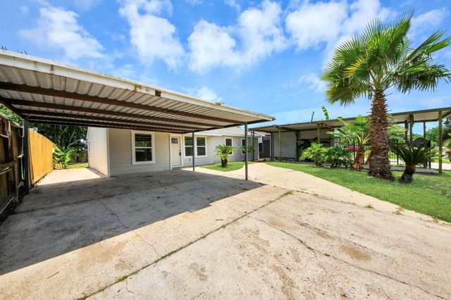 5111 Willow Glen Drive, Houston, TX 77033
