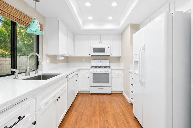 8877 Tulare Drive 313D, Huntington Beach, CA 92646