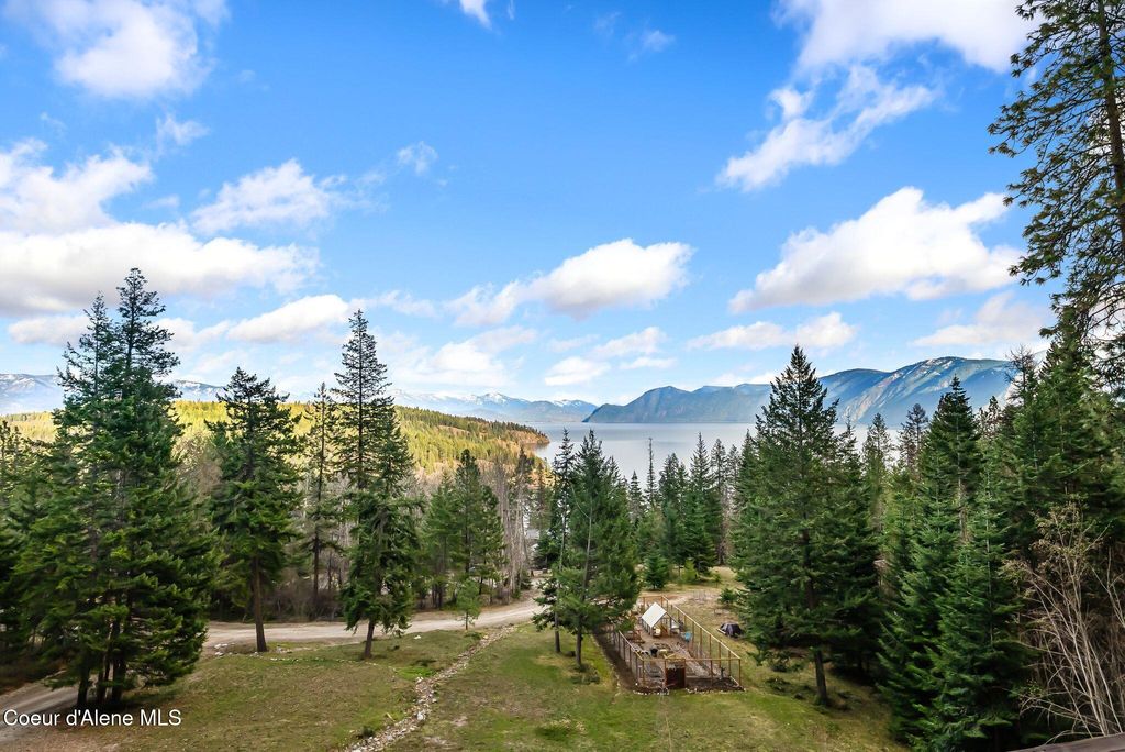 867 Midas Drive, Sagle, ID 83860 photo 5