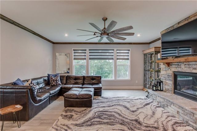 464 Michigan Circle, Hoschton, GA 30548