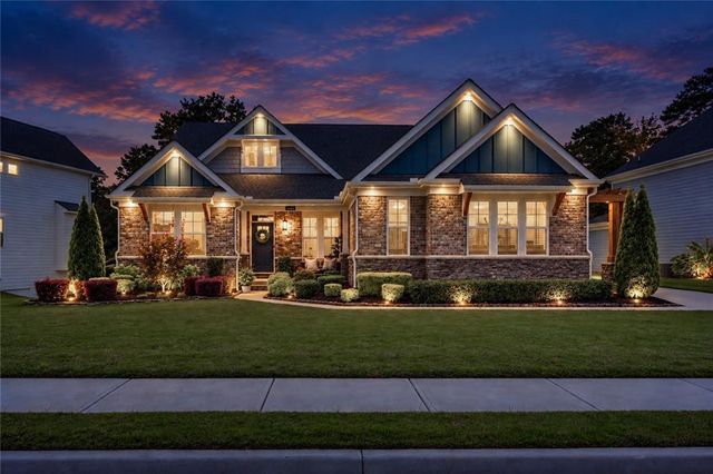 464 Michigan Circle, Hoschton, GA 30548