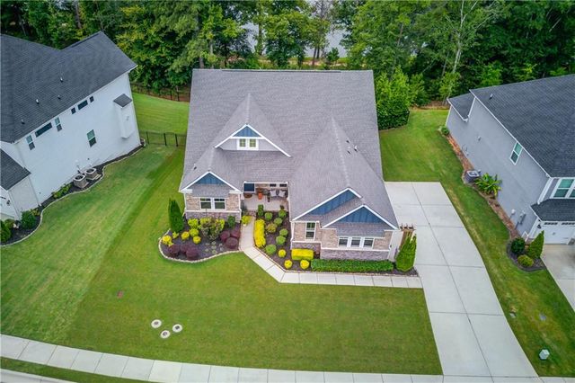 464 Michigan Circle, Hoschton, GA 30548