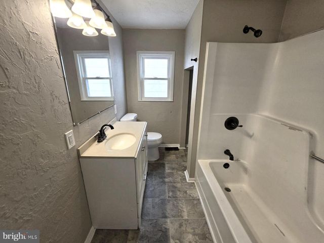 39 N HARTLEY ST, York, PA 17401
