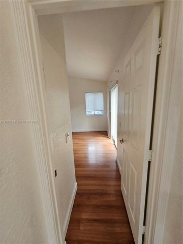 4279 Greenbriar Ln 1, Weston, FL 33331