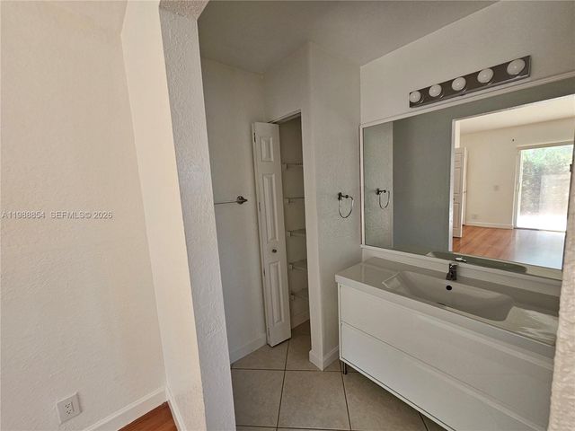 4279 Greenbriar Ln 1, Weston, FL 33331