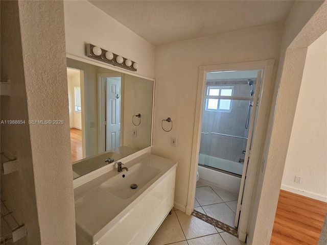 4279 Greenbriar Ln 1, Weston, FL 33331