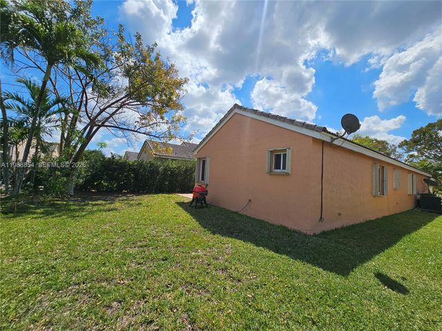 4279 Greenbriar Ln 1, Weston, FL 33331