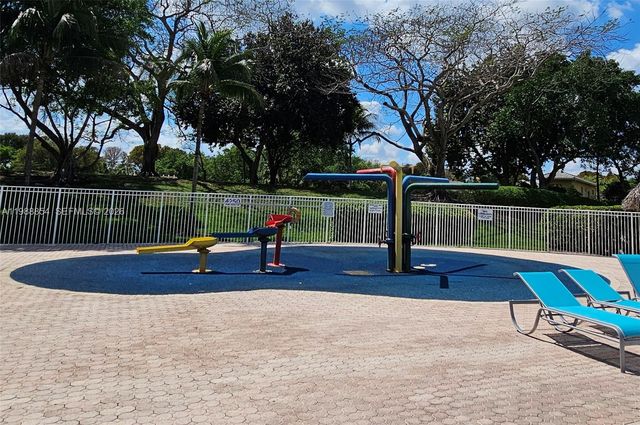 4279 Greenbriar Ln 1, Weston, FL 33331