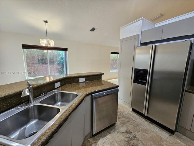 4279 Greenbriar Ln 1, Weston, FL 33331